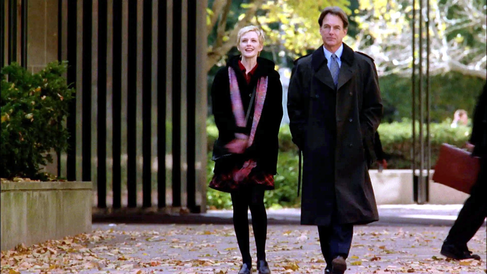 And Never Let Her Go - 03
Keywords: and_never_let_her_go_img