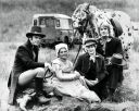 The_Campbells_Cast_01.jpg